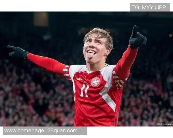 卢顿与曼联激战正酣比分揭晓精彩瞬间回顾 卢顿与曼联激战正酣比分揭晓精彩瞬间回顾