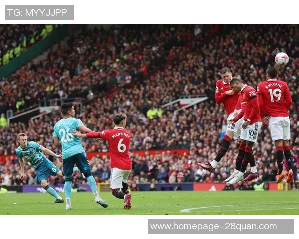 曼城与曼联激战回顾精彩比赛录像全程回放与分析 曼城与曼联激战回顾精彩比赛录像全程回放与分析